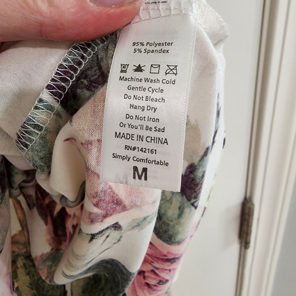 Lularoe Liv - Picture 3 of 3